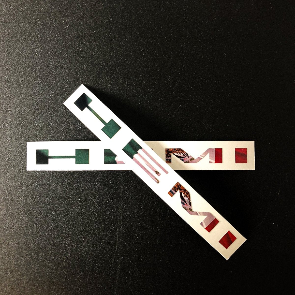 Dodge HEMI Fender Emblem Insert Decal L&R MEXICAN FLAG Fits 2020-2023 Challenger Charger Durango - Tiny Wrapz
