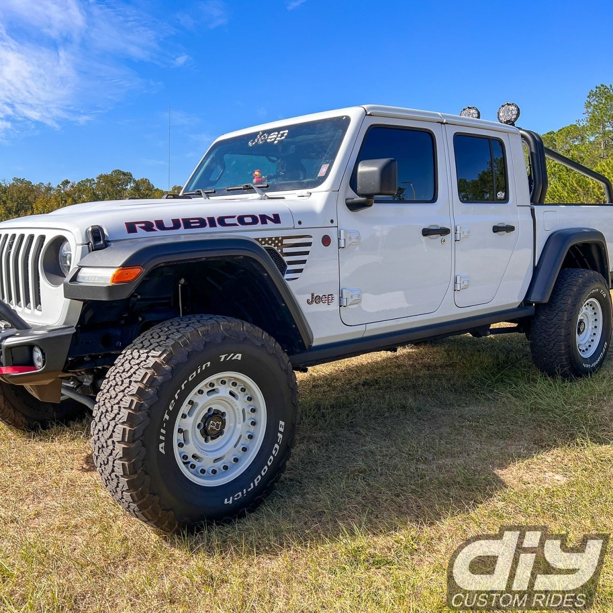 Jeep Fender Vent Decals Pair "Black and White American Flag" Fits 2018 - 2026 Wrangler JL & Gladiator - Tiny Wrapz